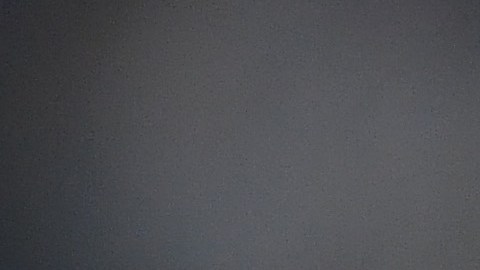Cristiano Ronaldo posa con la Eurocopa que ganó frente a Francia en 2016.
