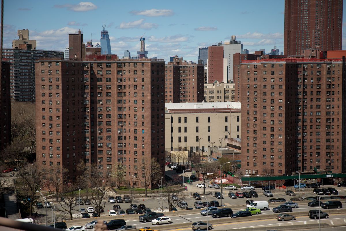 ‘Expansion of ‘Big Apple Connect’ project aims to link thousands of NYCHA inhabitants’