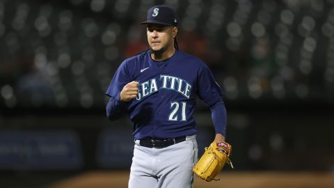 Dominicano Luis Castillo pacta millonaria extensión con los Seattle Mariners