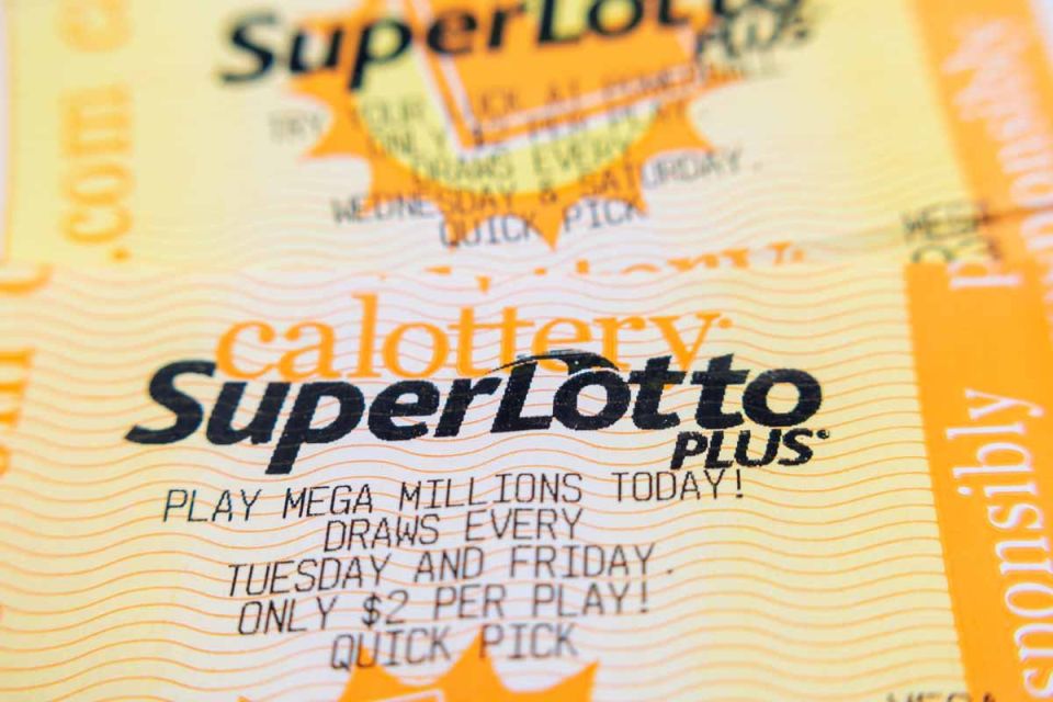 Latino Wins  Million California SuperLotto Jackpot: Says He’ll Pay for His Daughters’ Education