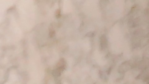La cantante Shakira dejó ver en sus redes sociales que falta poco para estrenar una nueva canción.