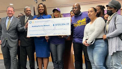 La Fiscal Letitia james, el Contralor, Brad Lander y la unión 32BJ recuperaron salarios robados a 24 trabajadores de edificios