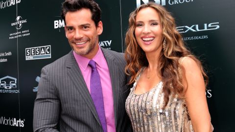 El chileno Cristián de la Fuente junto a su esposa, Angélica Castro.