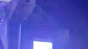 Una fan de Servando y Florentino se quitó el sostén en pleno concierto