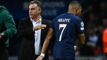 Entrenador del PSG desconoce la veracidad de los rumores sobre Mbappé, pero lo ve "comprometido"