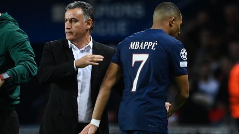 Entrenador del PSG desconoce la veracidad de los rumores sobre Mbappé, pero lo ve "comprometido"