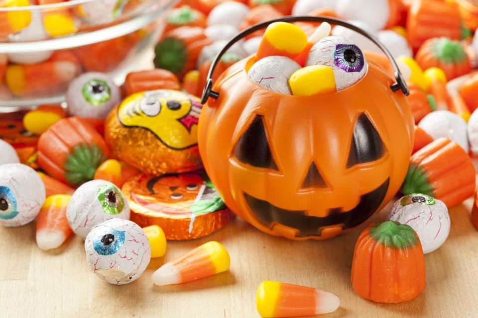 dulces-de-halloween-populares-con-ingredientes-de-baja-calidad-el