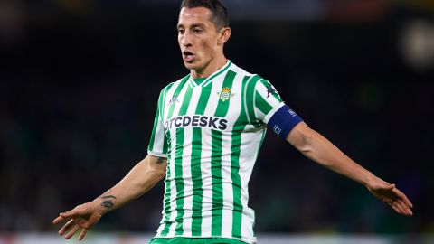 Andrés Guardado del Real Betis, vio minutos en la última jornada de UEL contra la Roma, disputando 75' minutos.