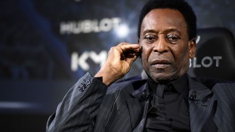 Pelé en una reunión con el PSG en el año 2019.