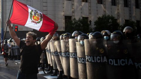 PERU-POLITICS-CASTILLO-PROTEST