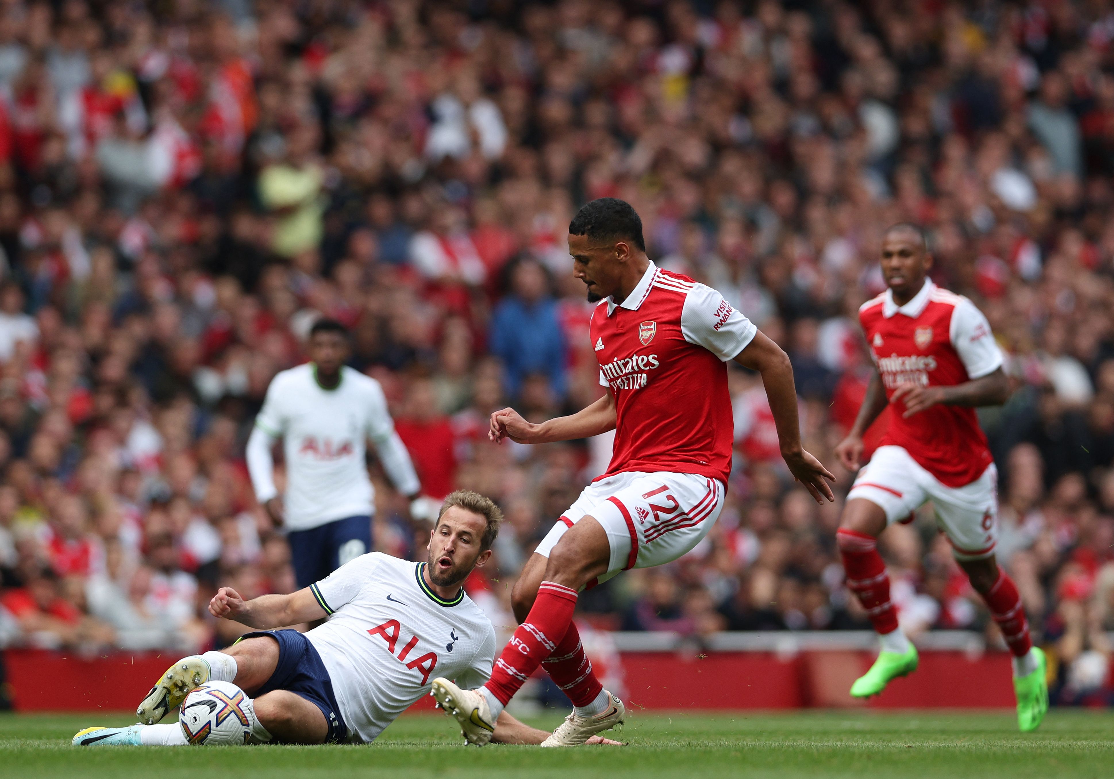 Premier League: Arsenal Defenderá El Liderato Ante Un Liverpool Que ...