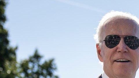 El presidente Biden viaja a Nueva York.