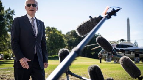 El presidente Biden viaja a Nueva York.