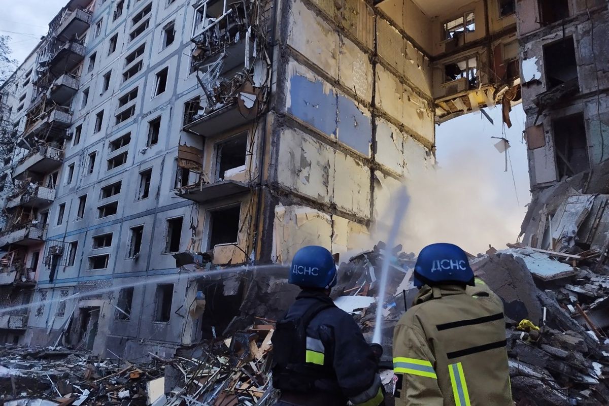 Según funcionarios ucranianos, 87 personas resultaron heridas, incluidos 10 niños.
