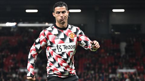 Cristiano Ronaldo practica antes del encuentro que enfrentó el Manchester United ante Tottenham.