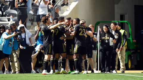 Cristian Arango anotó el primer gol para el LAFC.