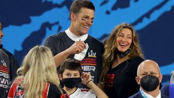 Tom Brady y Gisele Bündchen comparten luego del Super Bowl LV en el que el quarterback consiguió su séptimo anillo de campeón.