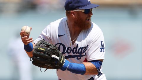 Justin Turner decidió emular a Canelo Álvarez para la noche de brujas.