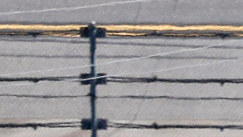 El automóvil de Anderson encendido en llamas durante la NASCAR Camping World Truck.