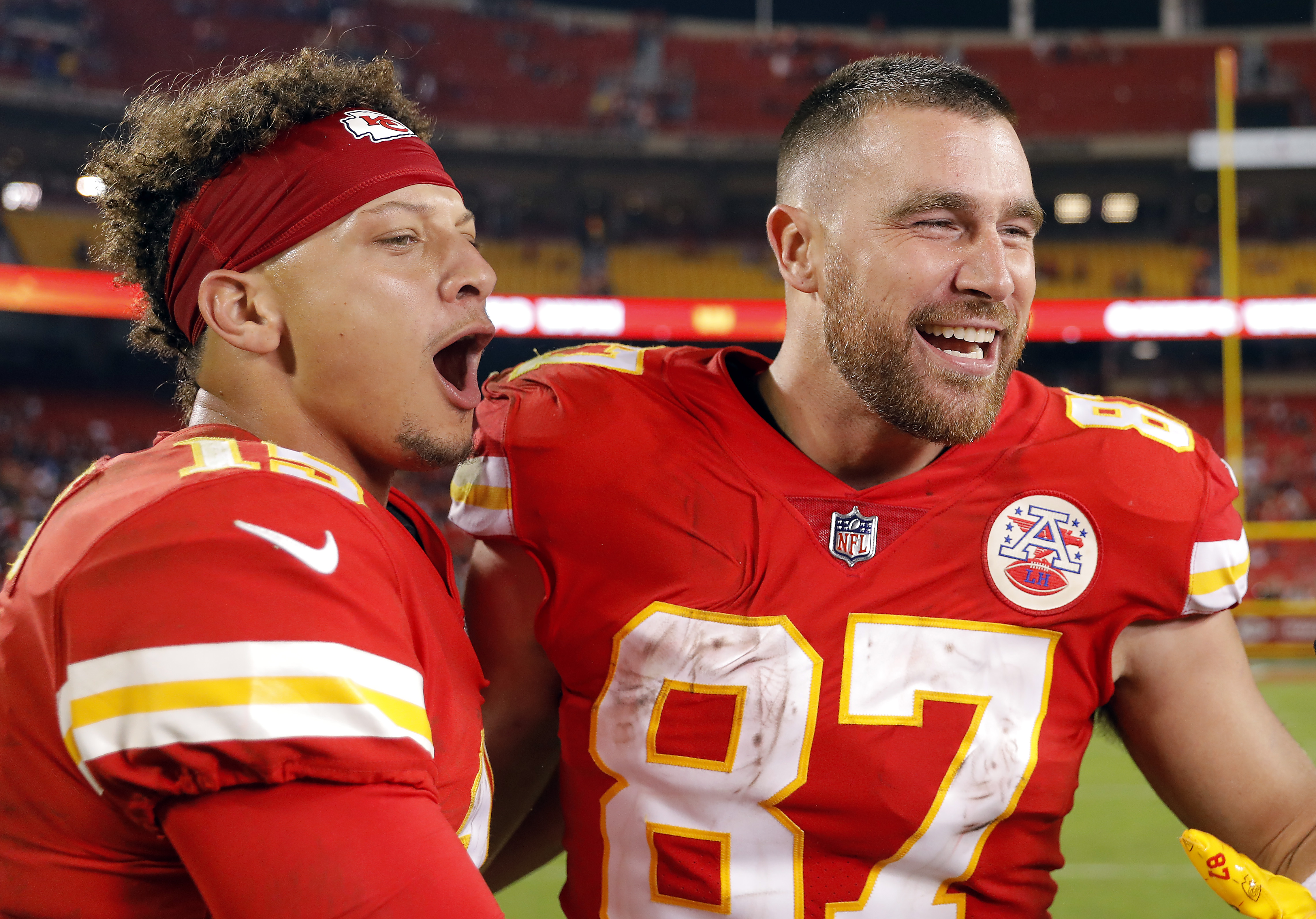 Chiefs Remontan 17 Puntos Para Vencer A Raiders Con Actuación épica De ...