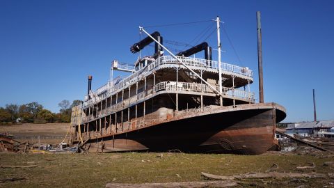 "The Diamond Lady" quedó expuesto por la severa sequía que azota varias partes de Estados Unidos.