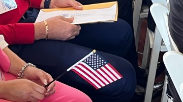 USCIS estima que 9.1 millones de personas son elegibles para obtener la ciudadanía estadounidense.