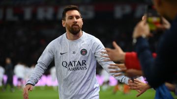 Viral: Periodista argentino rompe en llanto tras entrevistar a Leo Messi y el propio jugador tuvo que consolarlo [Video]