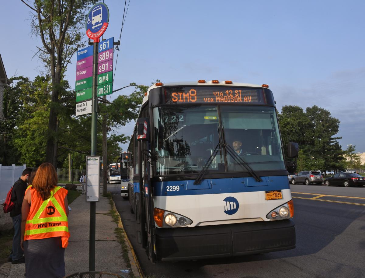La MTA instala nuevas cámaras para despejar la vía a los buses - Diario NY