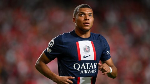 Aconsejan al Liverpool no fichar a Kylian Mbappé