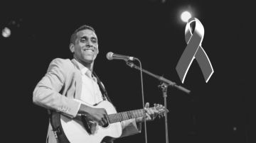 El cantante haitiano Mikaben muere a los 41 años después de colapsar en un escenario en París.