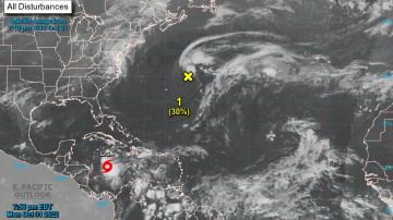 La tormenta tropical Lisa amenaza con convertirse en huracán.