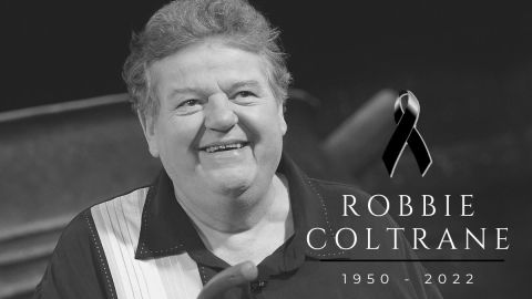 Más estrellas de 'Harry Potter' rinden homenaje a Robbie Coltrane tras la muerte del actor a los 72 años.