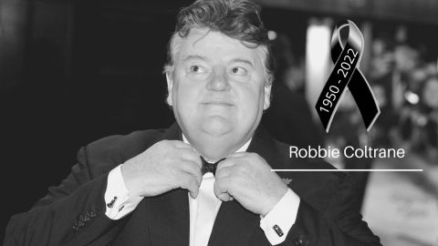 Robbie Coltrane, actor que interpretó a Hagrid en las películas de 'Harry Potter', muere a los 72 años.