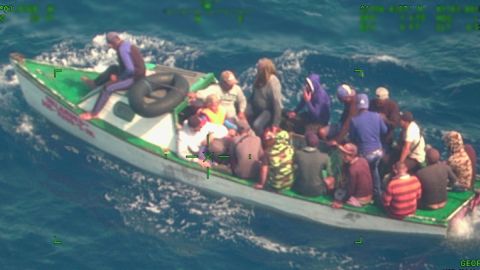 Guardia Costera Estados Unidos Cubanos