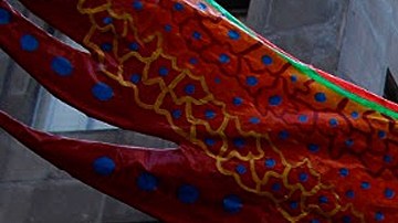 Se acerca un desfile de alebrijes en la Ciudad de México.