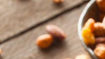 Consumir solo una cerveza al día puede envejecer tu cerebro dos años.