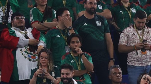 Los aficionados de México expresaron cánticos discriminatorios en el debut del Mundial ante Polonia.