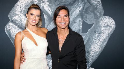 El cantante Julio Iglesias Jr. aún no se ha pronunciado por los comentarios negativos en su contra.