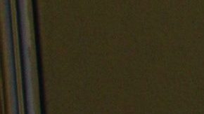 Manelyk González en la alfombra roja del evento de la revista GQ para reconocer a los hombres del año.