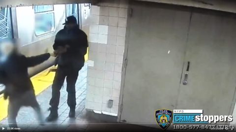 Robo violento en el Metro de Nueva York.