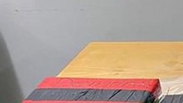 Droga y parafernalia decomisada.