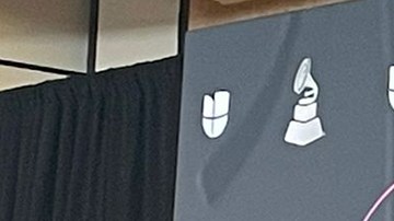 Luis Fonsi, Laura Pauisini, Thalía y Anitta los host de Latin Grammy 2022