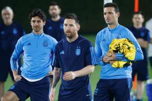Scaloni: "Messi está bien, no tiene ningún problema"