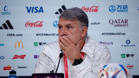 El seleccionador de México, Gerardo "Tata" Martino aseguró que su contrato terminó con el pitazo final.