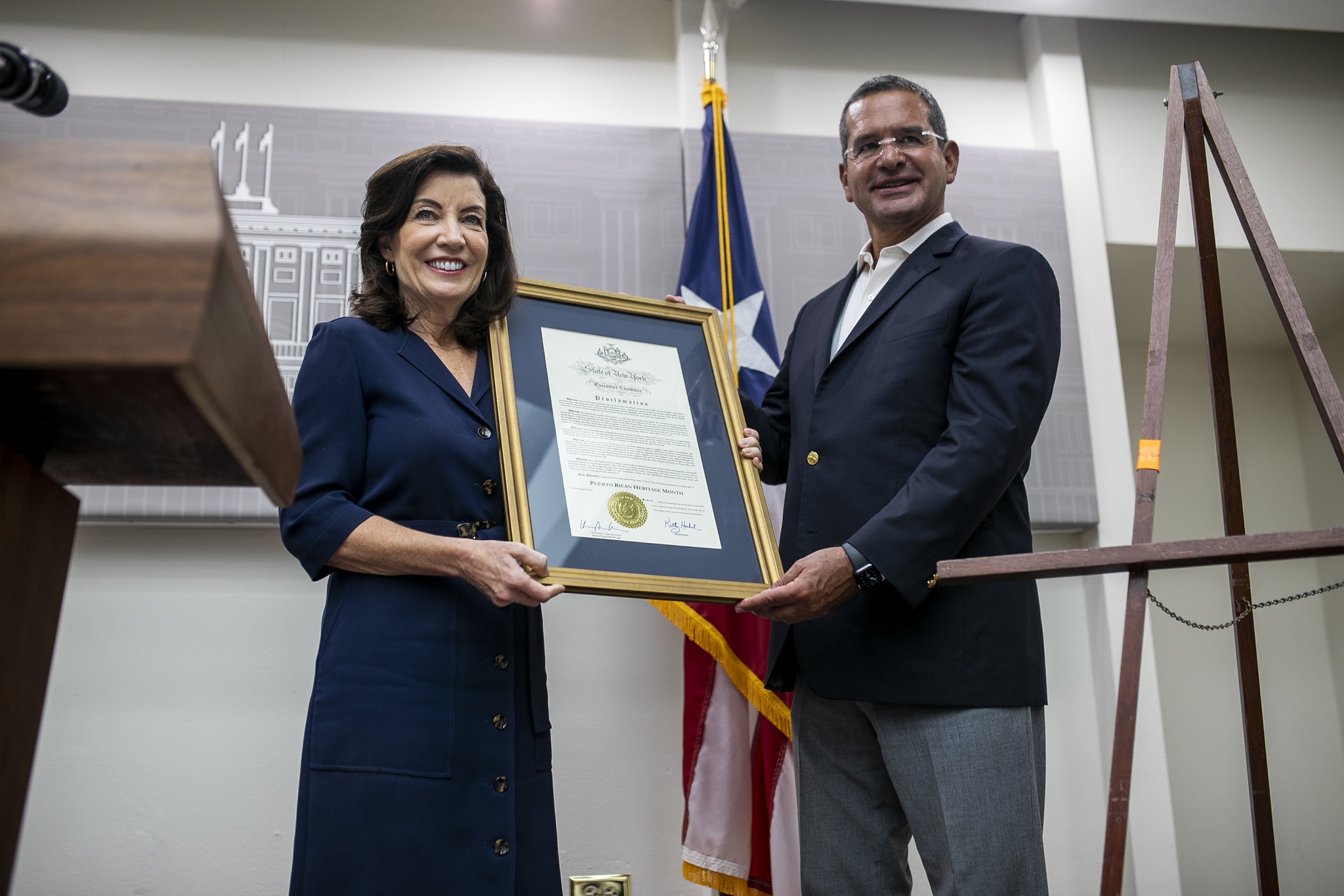 Visita De La Gobernadora Hochul A Puerto Rico Estrecha Aún Más Los ...