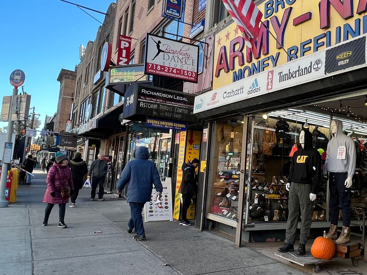 Pequeños negocios de Nueva York urgen a que compradores los apoyen esta temporada de fin de año