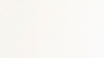 El cantante Chyno Miranda junto a Natasha Araos.