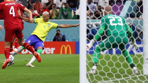 Richarlison anotó el primer gol al minuto 62'.