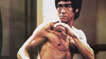 Una nueva investigación afirma que beber demasiada agua mató a Bruce Lee.