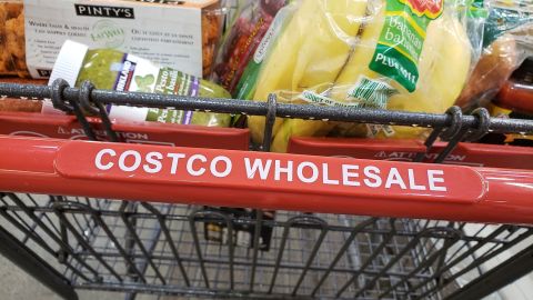 Carrito con alimentos de Costco